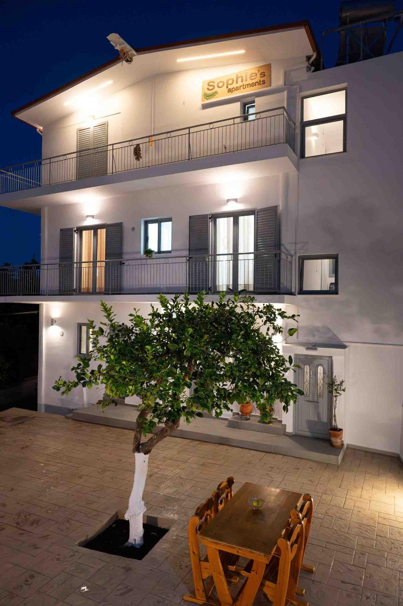 Sophie'S Apartments 3&4 Poros Town Esterno foto