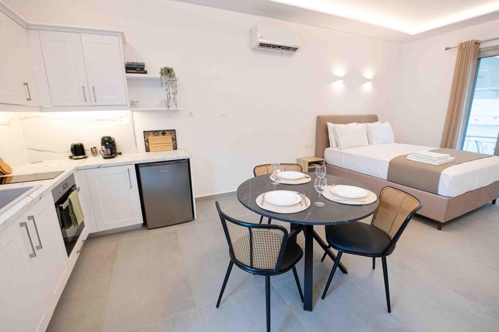 Sophie'S Apartments 3&4 Poros Town Esterno foto